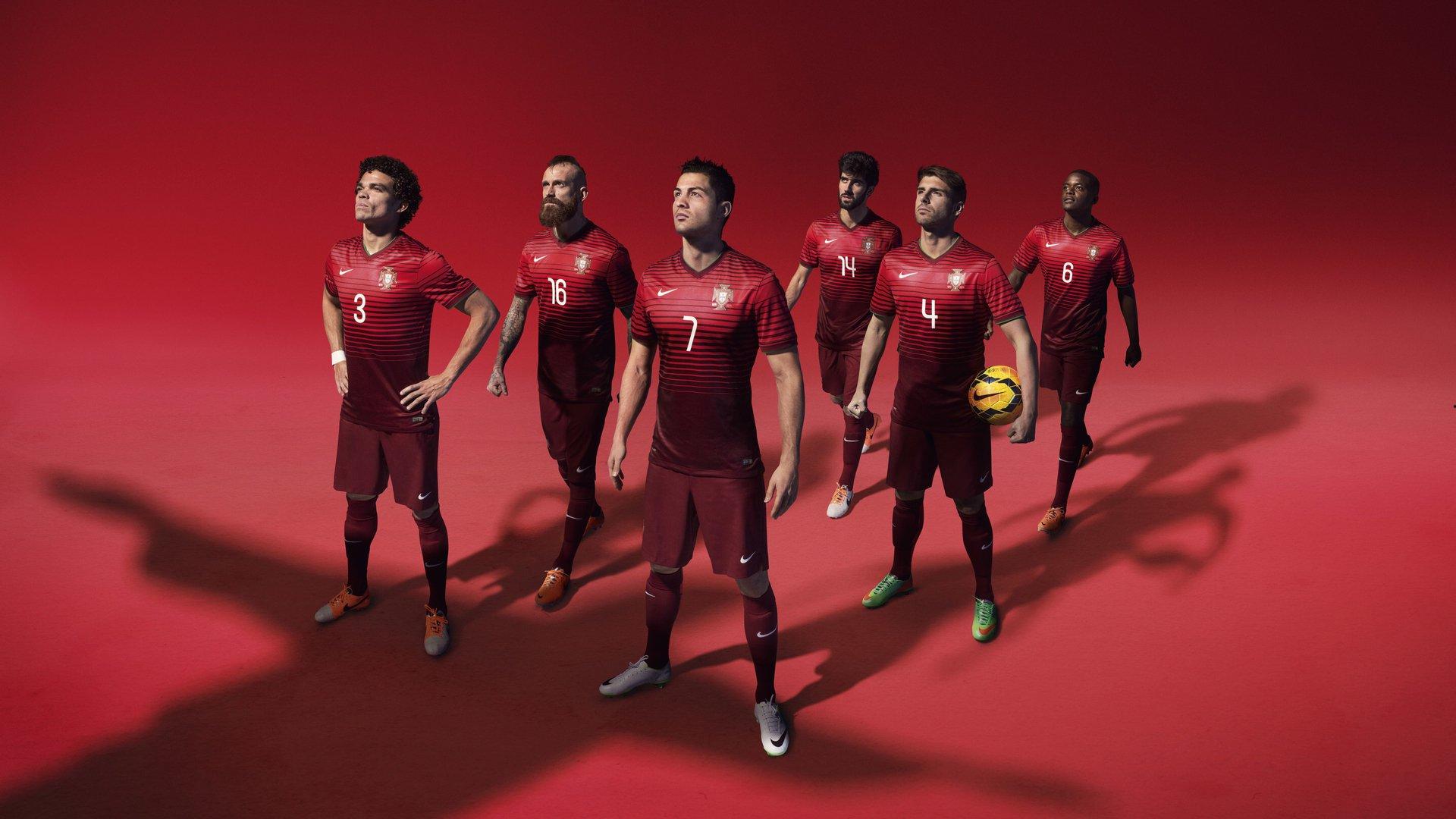 世体，曼联或利用贝蒂斯想留安东尼，与热刺竞争23岁中场卡尔多索