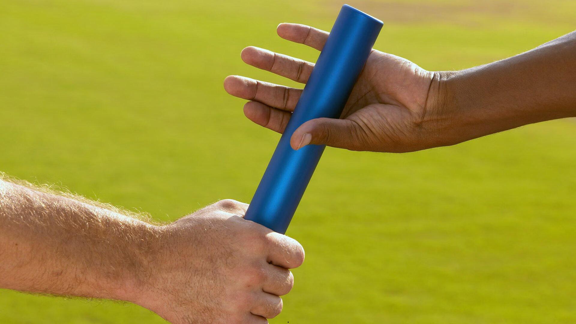 袁方怒斥刘传兴恶意伤人事件，职业赛场不容狠毒行为，联盟公正性面临拷问